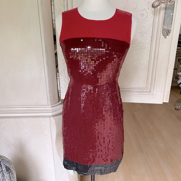 NWT $345 DKNY Sleeveless Red Lacquer Color Block Stretch Sequin Sheath Dress - Picture 7 of 16